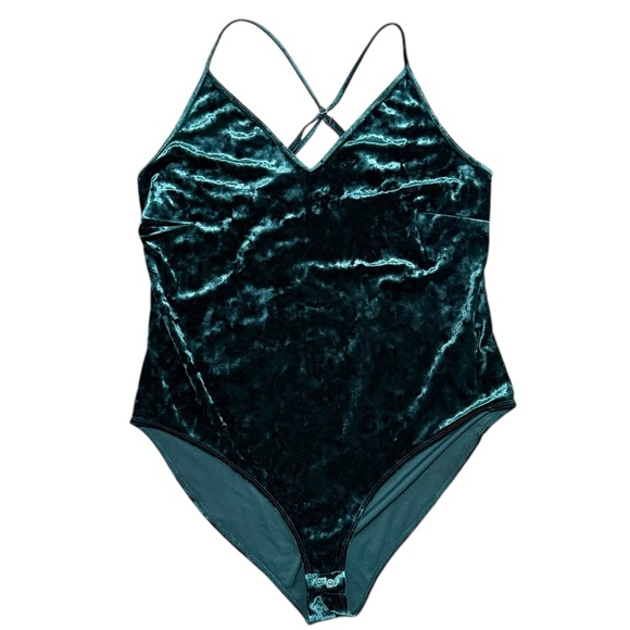 Forever 21 Plus 3X Green Crushed Velvet Bodysuit Strappy Back Stretch - Picture 1 of 4